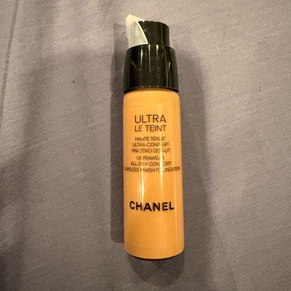 Chanel Ultra Le Teint Foundation - B50 Brand New - Picture 1 of 2
